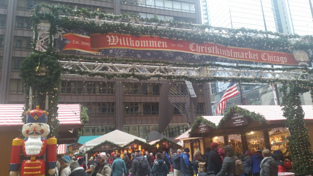 BEST Things to do in Chicago at Christmas